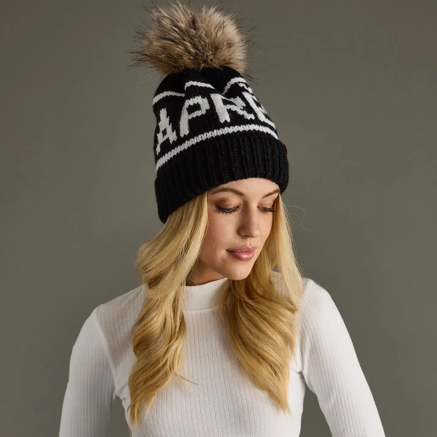 APRES POM HAT