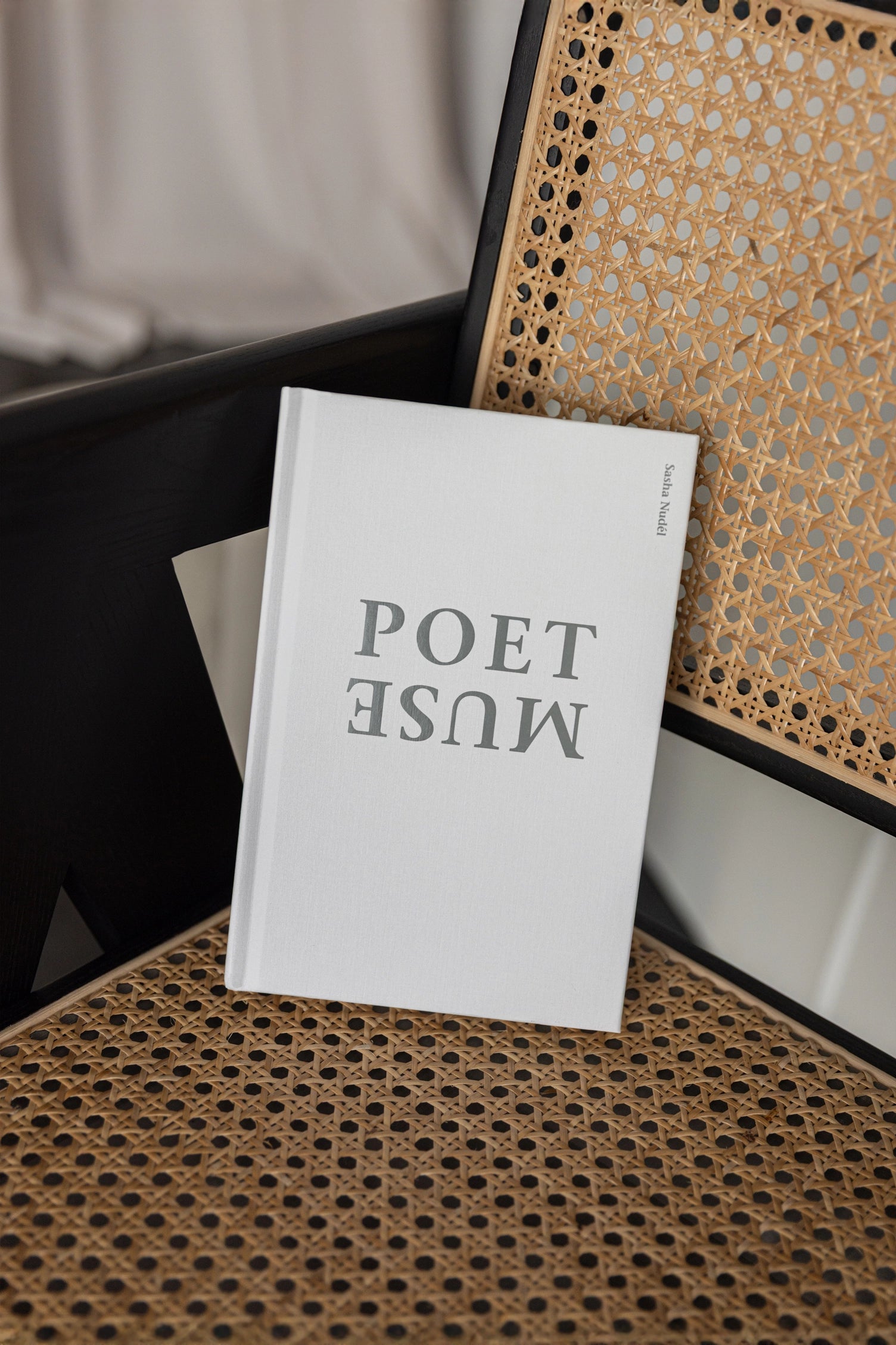 POET MUSE