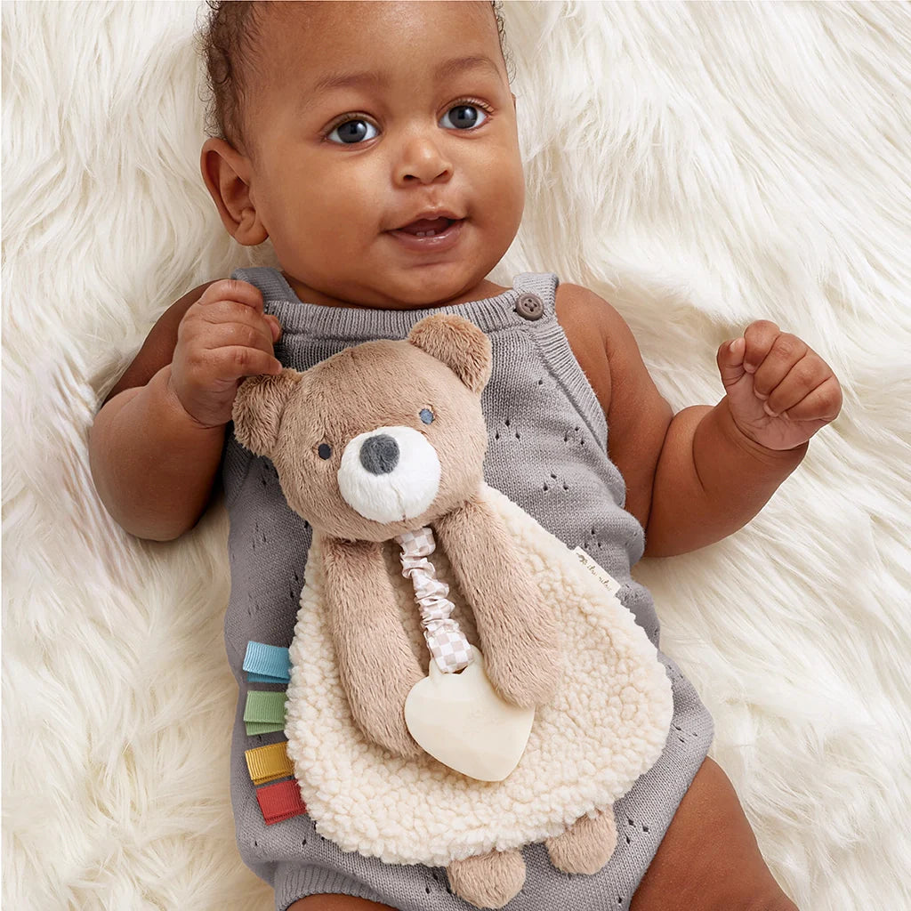 THEO THE BEAR - ITZY LOVEY