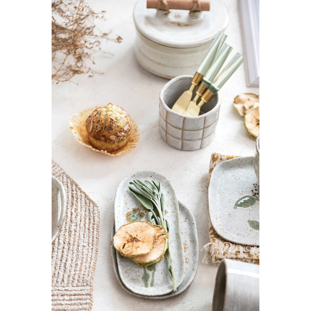 HAND-PAINTED STONEWARE PLATES