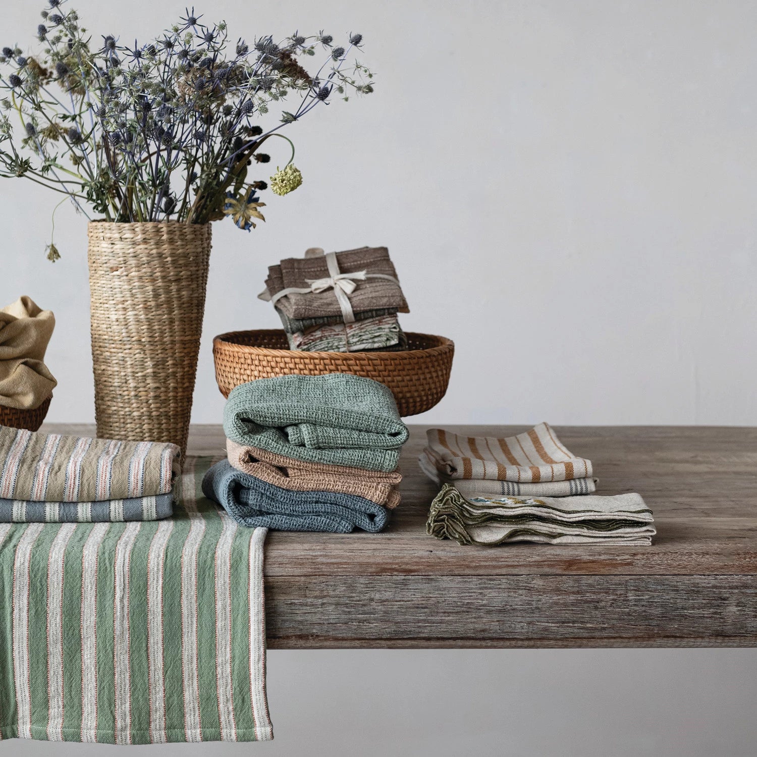 STRIPED WOVEN TEA TOWELS