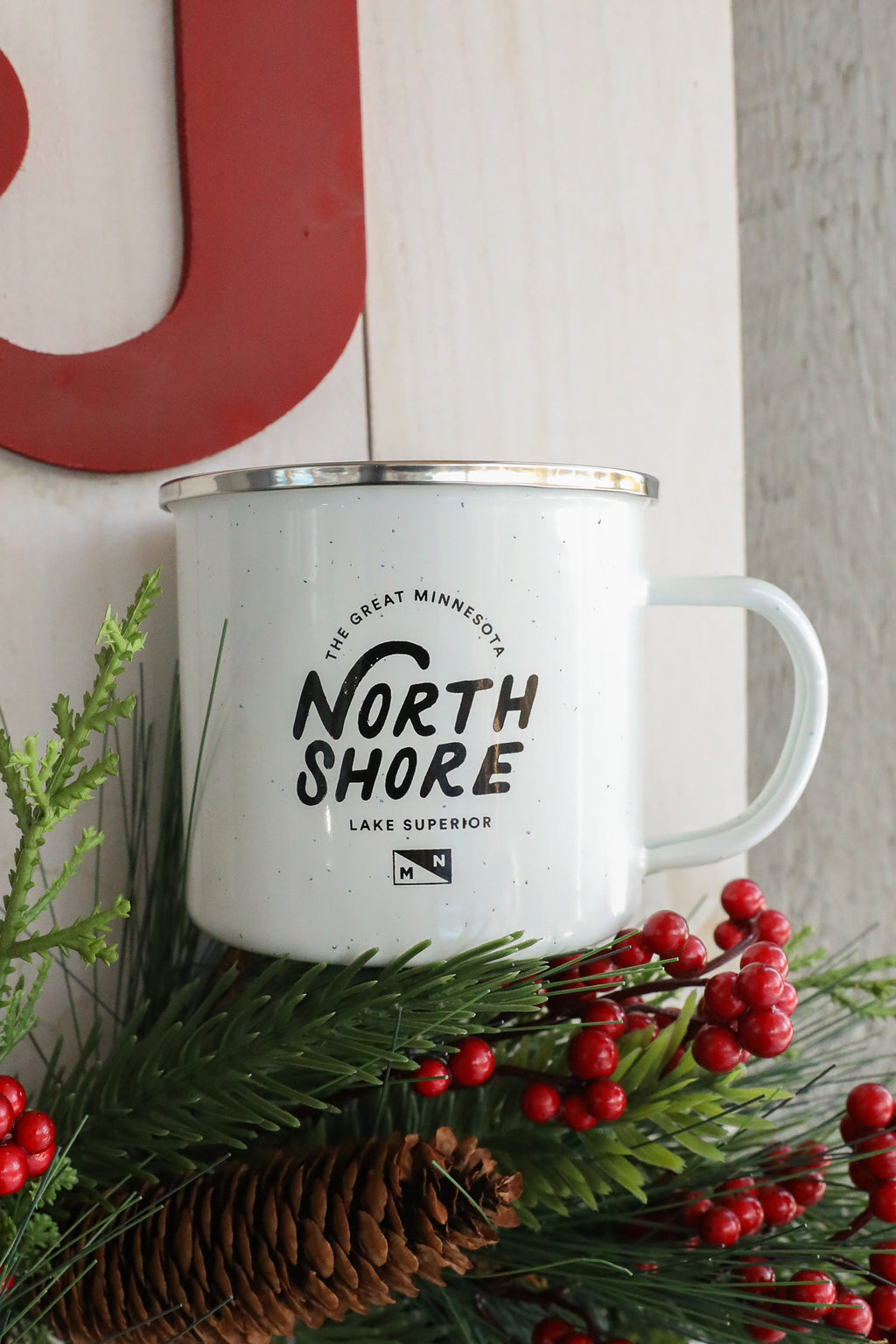 THE NORTH SHORE LAKE SUPERIOR CAMPFIRE MUG (WHITE)